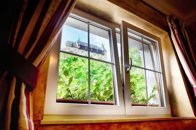 Deluxe Tek Büyük veya İki Ayrı Yataklı Oda (Castle view)