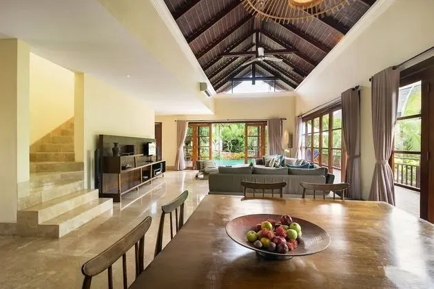 Villa, 4 Yatak Odası, Kişiye Özel Havuzlu, Bahçe Manzaralı