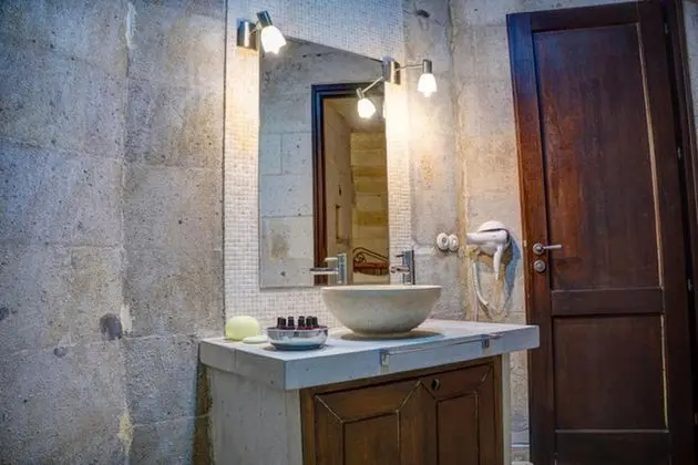 Standart Oda, Manzarasız, Giriş Katı