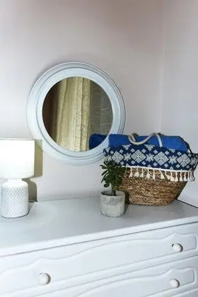 Ev
