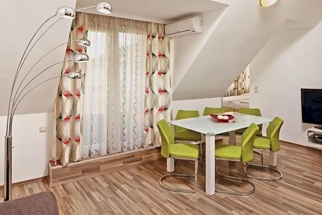 Deluxe Apart Daire