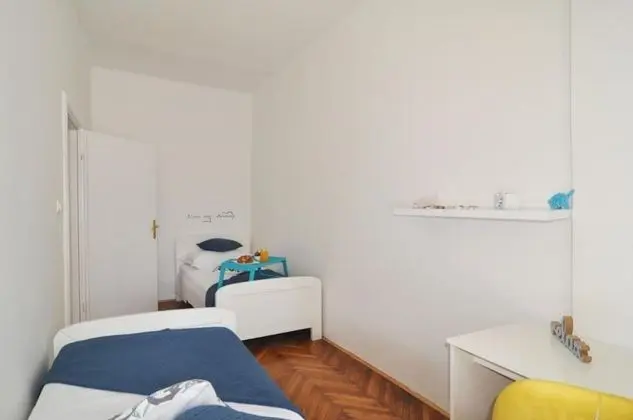 Apart Daire (Karmen - close to the center - A1(4+2)