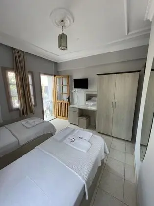 Twin, Havuz ve Bahçe Manzaralı, Balkonlu