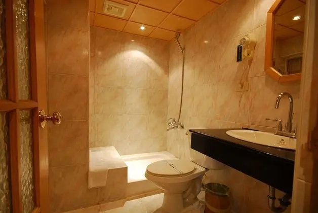 Business Tek Büyük Yataklı Oda