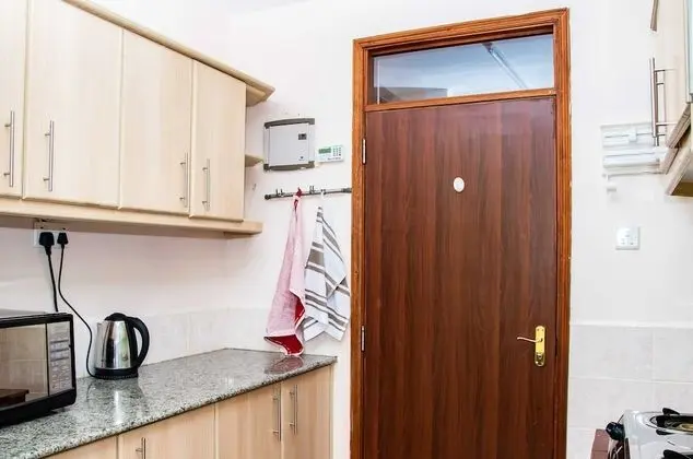 Economy Tek Büyük Yataklı Oda, 1 Çift Kişilik Yatak, Ortak Banyo
