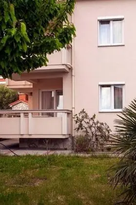 Apart Daire (KarolinaS - parking - A3-White(2))