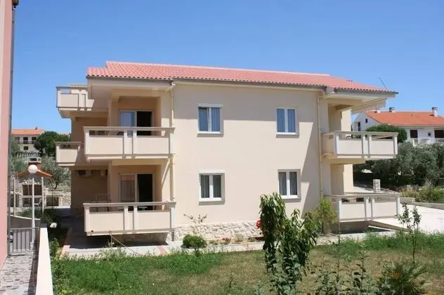 Apart Daire (KarolinaS - parking - A3-White(2))