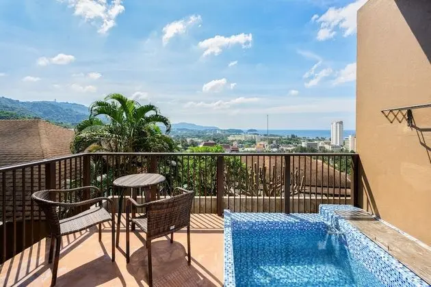 Deluxe Jacuzzi Sea View