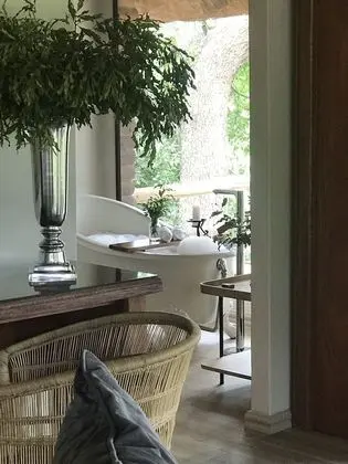 Executive Tek Büyük veya İki Ayrı Yataklı Oda (4)