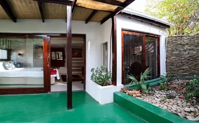 Luxury Suite (Garden Suite)