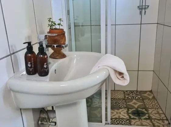 Basic Tek Büyük Yataklı Oda