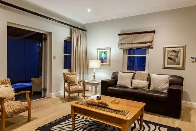 Luxury Tek Büyük Yataklı Oda, Engellilere Uygun, Bahçe Manzaralı