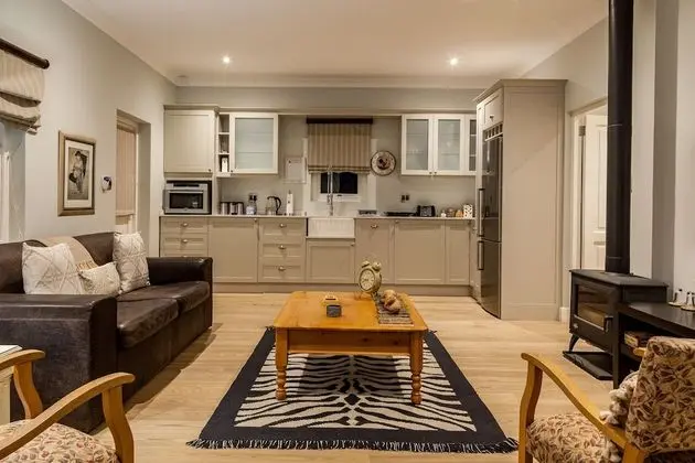 Luxury Tek Büyük Yataklı Oda, Engellilere Uygun, Bahçe Manzaralı