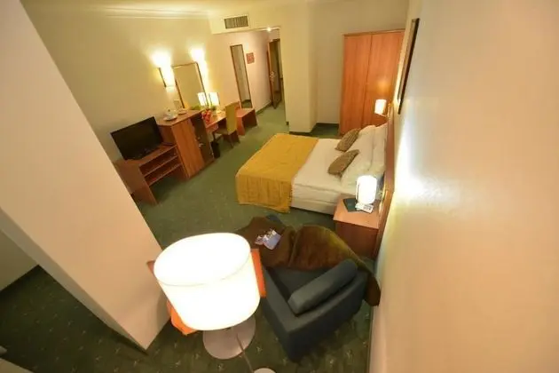 Comfort Tek Büyük Yataklı Oda