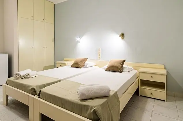 Stüdyo, Bahçe Manzaralı