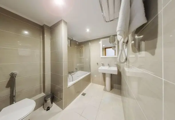 Standard Twin/Double With Land View