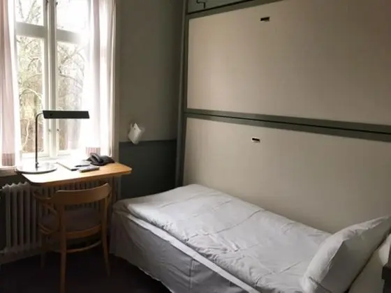 Basic Tek Kişilik Oda (with extra Murphy Beds)