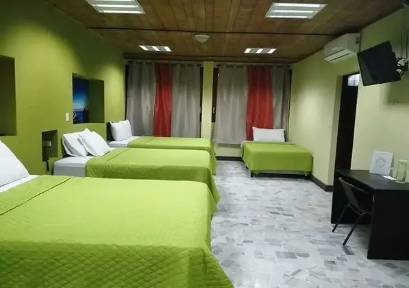 Family Dört Kişilik Oda, Sigara İçilmez
