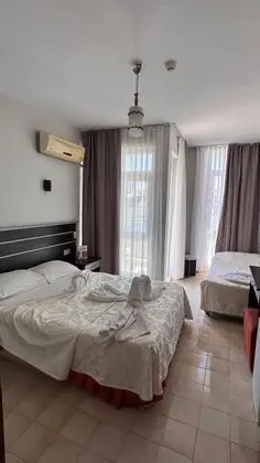 Standart Oda Balkonlu, Dağ veya Havuz Manzaralı