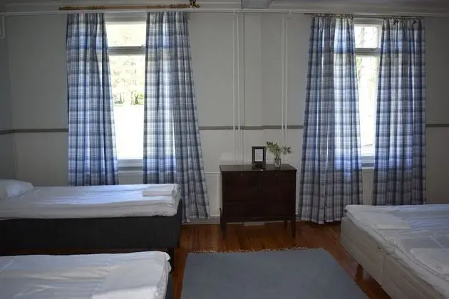 Dört Kişilik Oda, Birden Çok Yatak, Sigara İçilmez