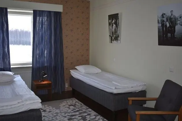 Tek Büyük veya İki Ayrı Yataklı Oda, 2 Tek Kişilik Yatak, Sigara İçilmez