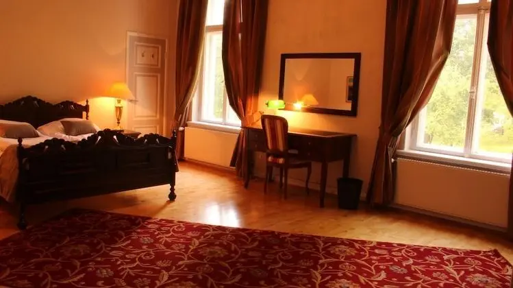 Deluxe Üç Kişilik Oda