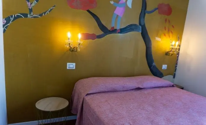 Design Tek Büyük Yataklı Oda, 1 Büyük (Queen) Boy Yatak