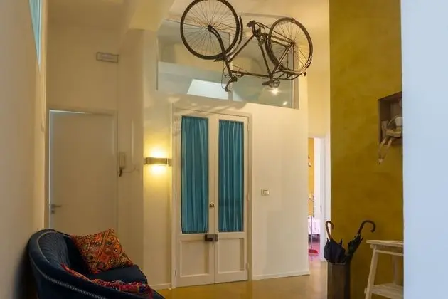 Design Tek Büyük Yataklı Oda, 1 Büyük (Queen) Boy Yatak