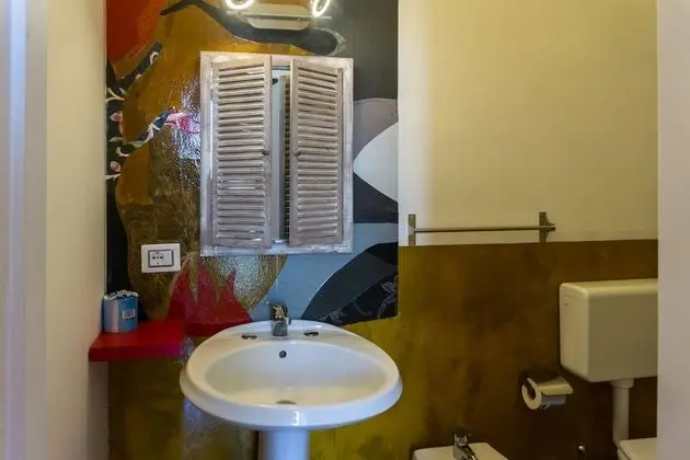 Design Tek Büyük Yataklı Oda, 1 Büyük (Queen) Boy Yatak