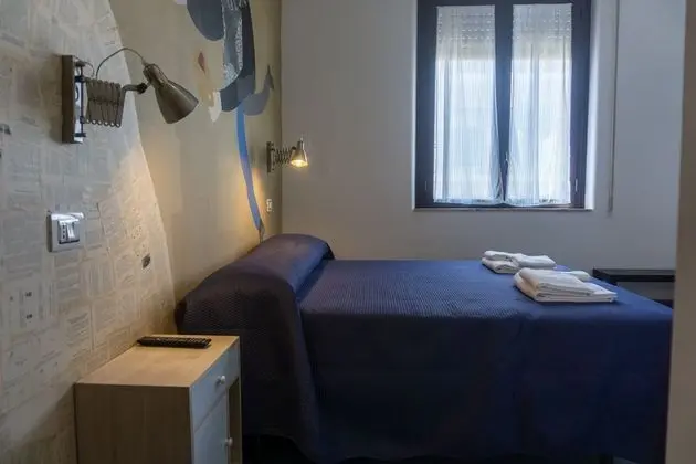 Design Tek Büyük Yataklı Oda, 1 Çift Kişilik Yatak