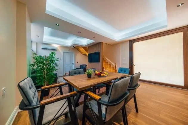 Dublex Villa-İki Yatak Odalı, Bahçe Manzaralı, Isıtmalı Özel Havuzlu