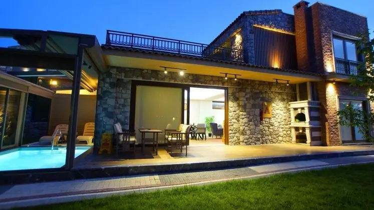 Kapanabilir Havuzlu Dublex Villa,    , Isıtmalı Özel Havuzlu