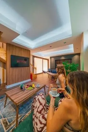 Kapanabilir Havuzlu Dublex Villa,    , Isıtmalı Özel Havuzlu