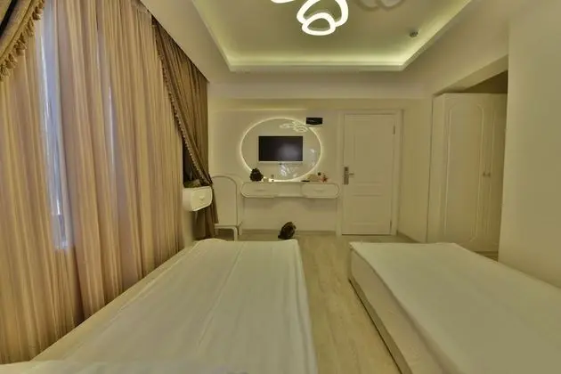 Standart Balkonsuz Dumanli Quartz Odasi