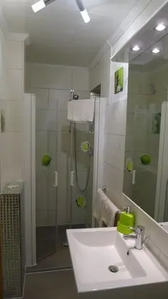 Tek Kişilik Oda, 1 Çift Kişilik Yatak