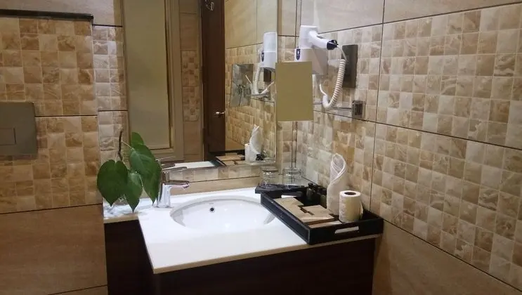 Deluxe Tek Büyük Yataklı Oda, 1 Yatak Odası, Sigara İçilebilir