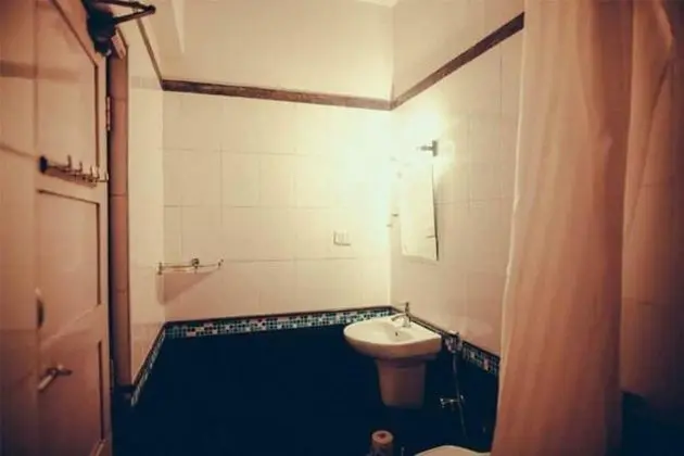 Basic Tek Büyük Yataklı Oda