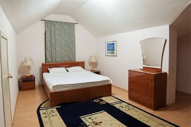 Economy Tek Büyük veya İki Ayrı Yataklı Oda