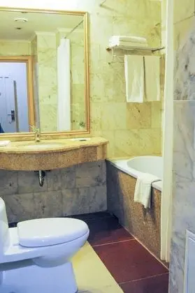 Economy Tek Büyük veya İki Ayrı Yataklı Oda