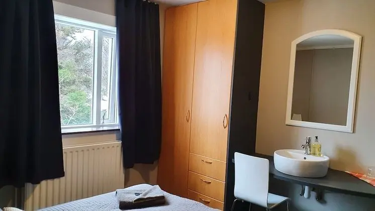 Standard Tek Büyük veya İki Ayrı Yataklı Oda, Sigara İçilmez, Ortak Banyo