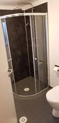 Standard Tek Büyük Yataklı Oda, Ortak Banyo