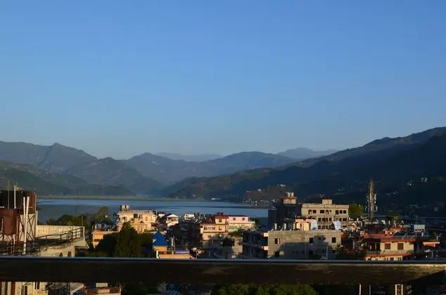 Deluxe Tek Büyük veya İki Ayrı Yataklı Oda, Balkon