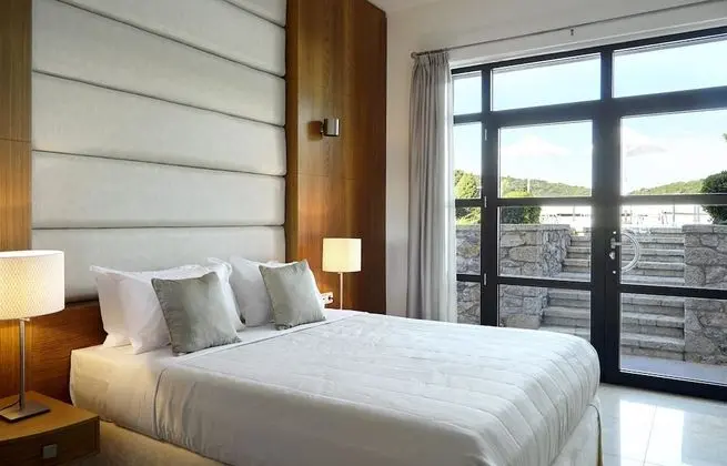 Elite Villa, 4 Yatak Odası, Kişiye Özel Havuzlu, Plaj Manzaralı