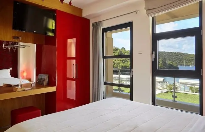 Elite Villa, 4 Yatak Odası, Kişiye Özel Havuzlu, Plaj Manzaralı