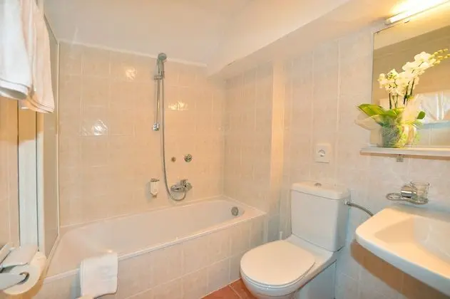 Çift ​​kişilik Economy