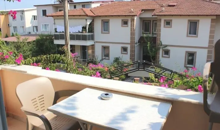1+1 Bahçe Manzaralı Daire