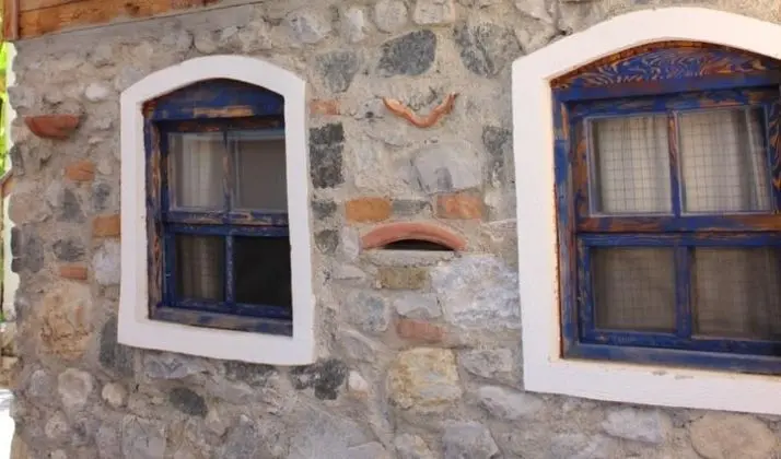 Begonvil Taş Suite
