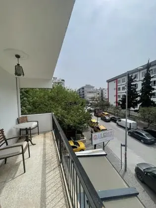 Balkonlu Standart üç kişilik oda