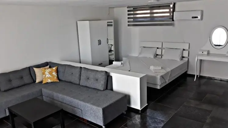 Deluxe Pool Room, Havuz Manzaralı