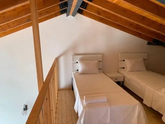 Dubles, Havuz Manzaralı, Balkonlu